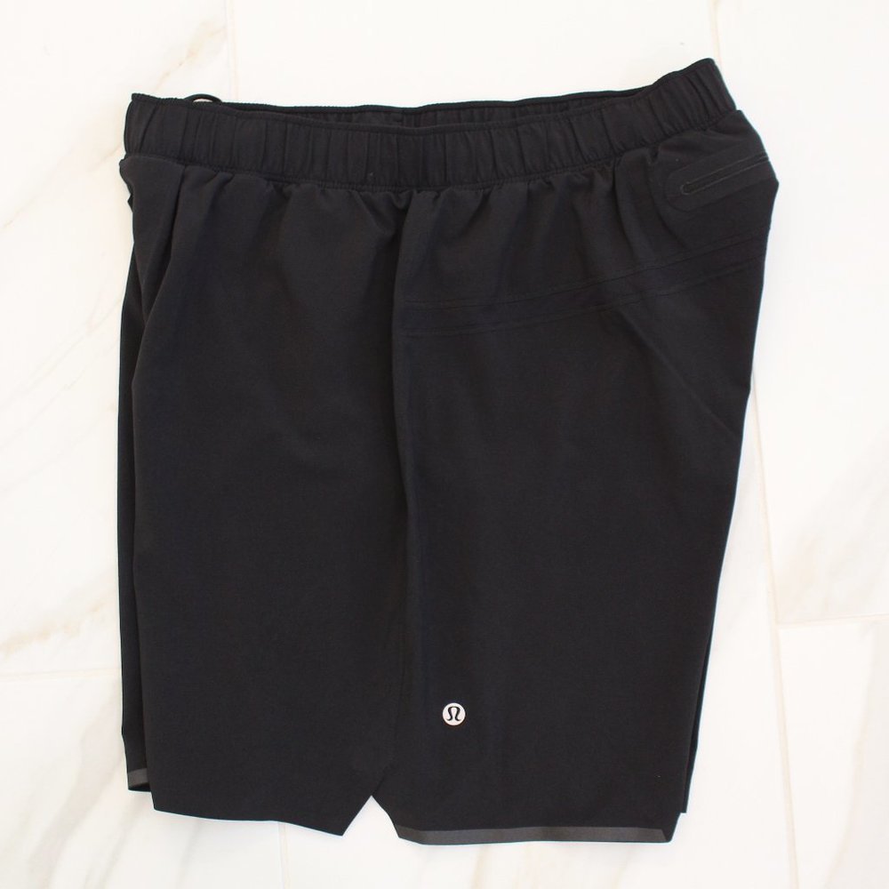 Lululemon Men's Shorts - Large